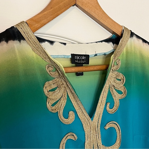 Tunic - Picture 4 of 9